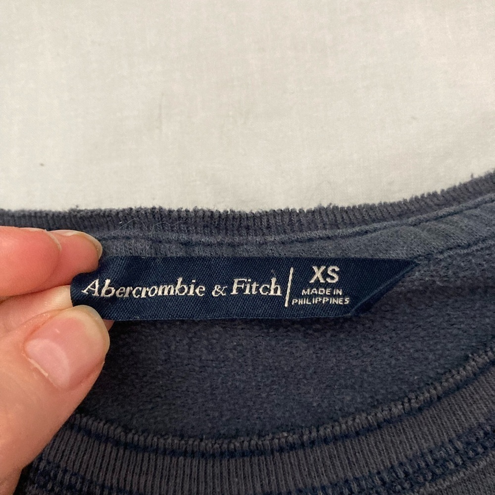 Abercrombie & Fitch Blue Crewneck Sweatshirt Size XS Blue - Picture 3 of 4